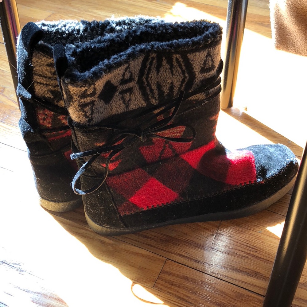 MADDEN GIRL PLAID BOOTS